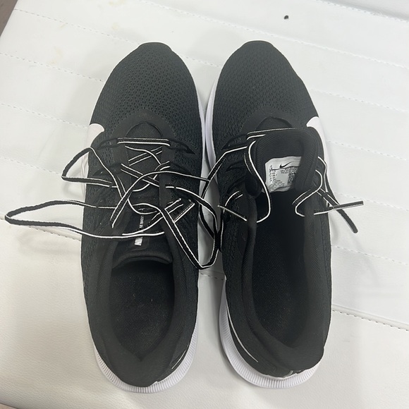 Men’s Nike running shoes, size 8 1/2 - Picture 4 of 4